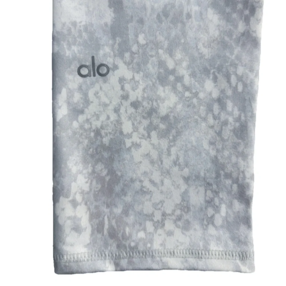 ALO Yoga refresh your